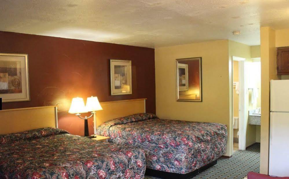 The Executive Inn & Suites Амарилло Экстерьер фото